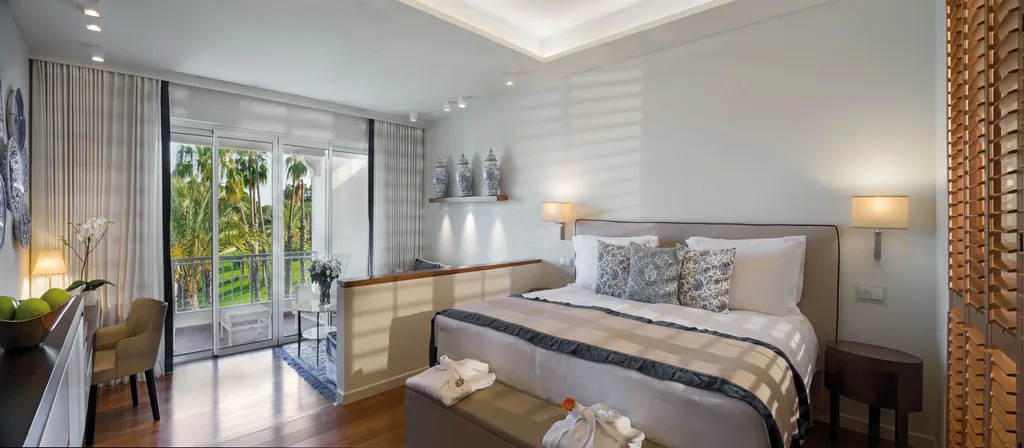 Double or Twin DELUXE GARDEN VIEW Room, Vila Vita Parc, Algarve
