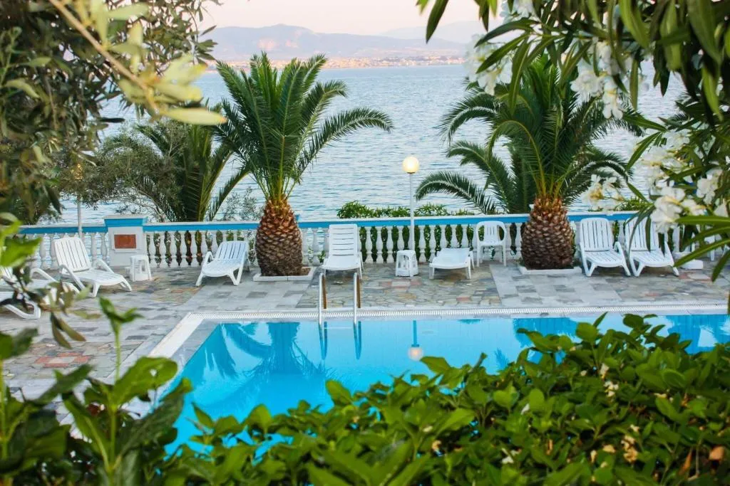 Pool, Pappas, Kalamata