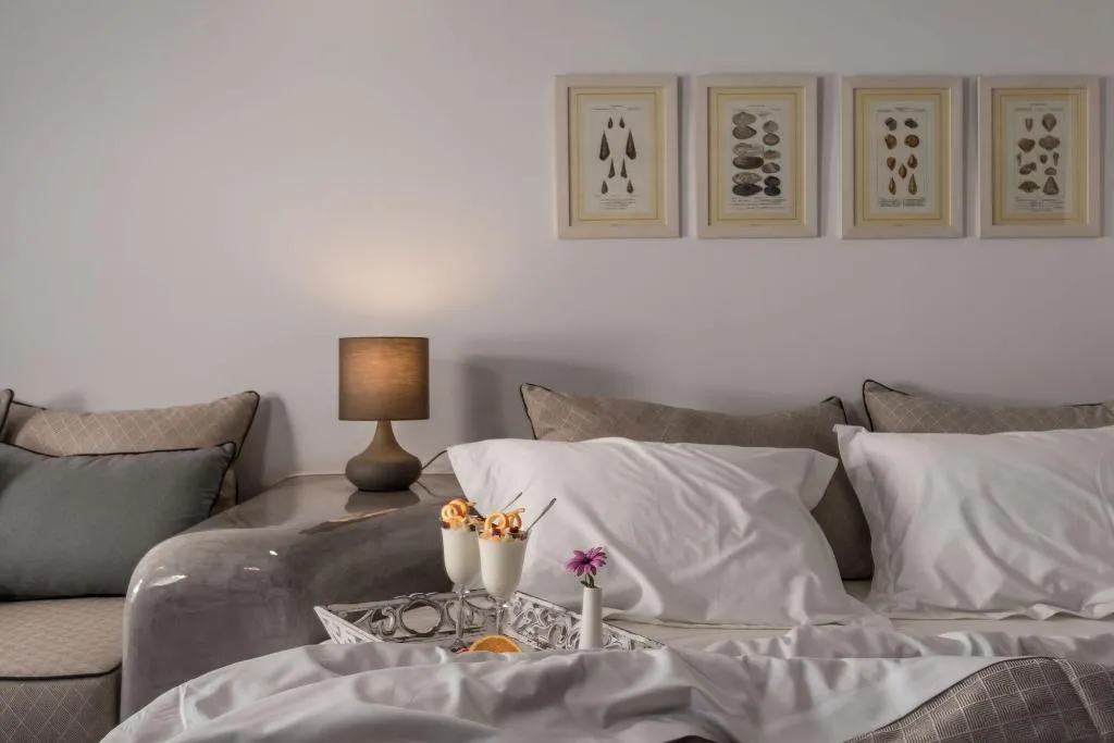 Room, Elements of Caldera Suites, Santorini