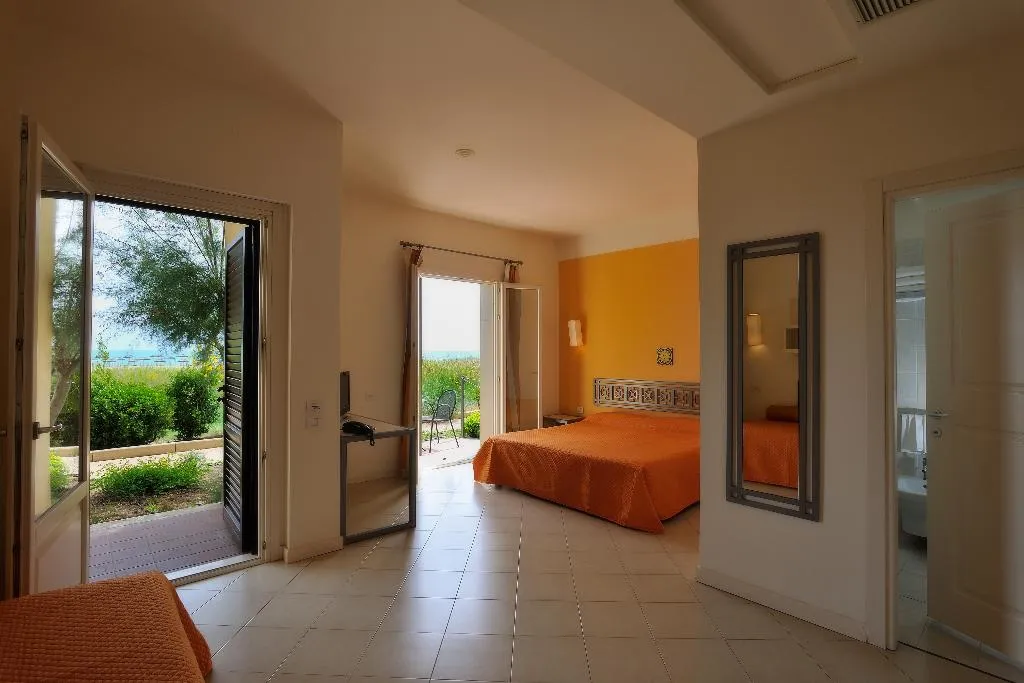 QUADRUPLE CLASSIC Room, Sikania Resort & SPA Hotel, Catania