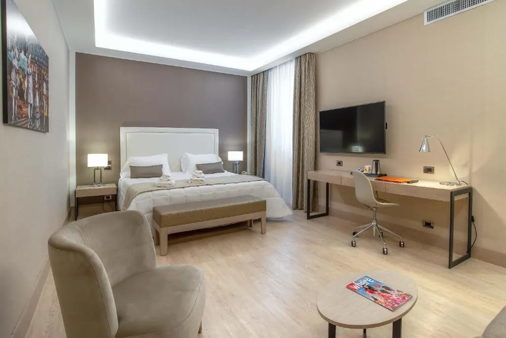 JUNIOR SUITE STANDARD Room, Genova, Rome