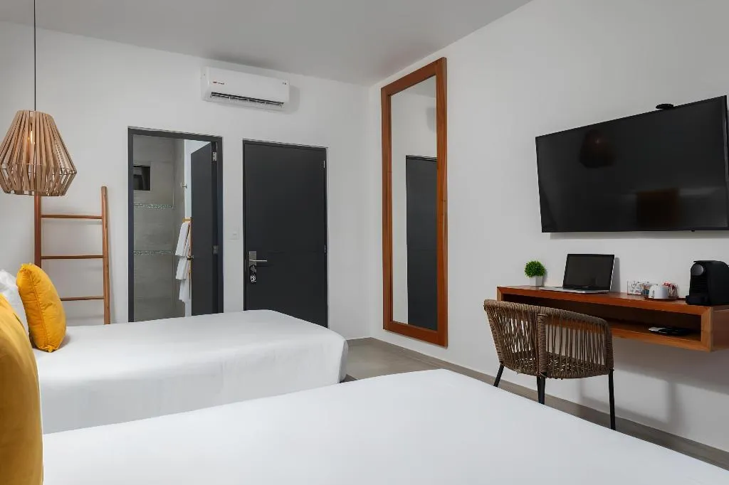 QUADRUPLE WITH DOUBLE BED Room, Balkón Boutique Hotel, Playa Del Carmen