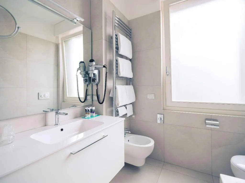APARTMENT WITH KITCHENETTE Room, Mercure Milano Solari, Milan