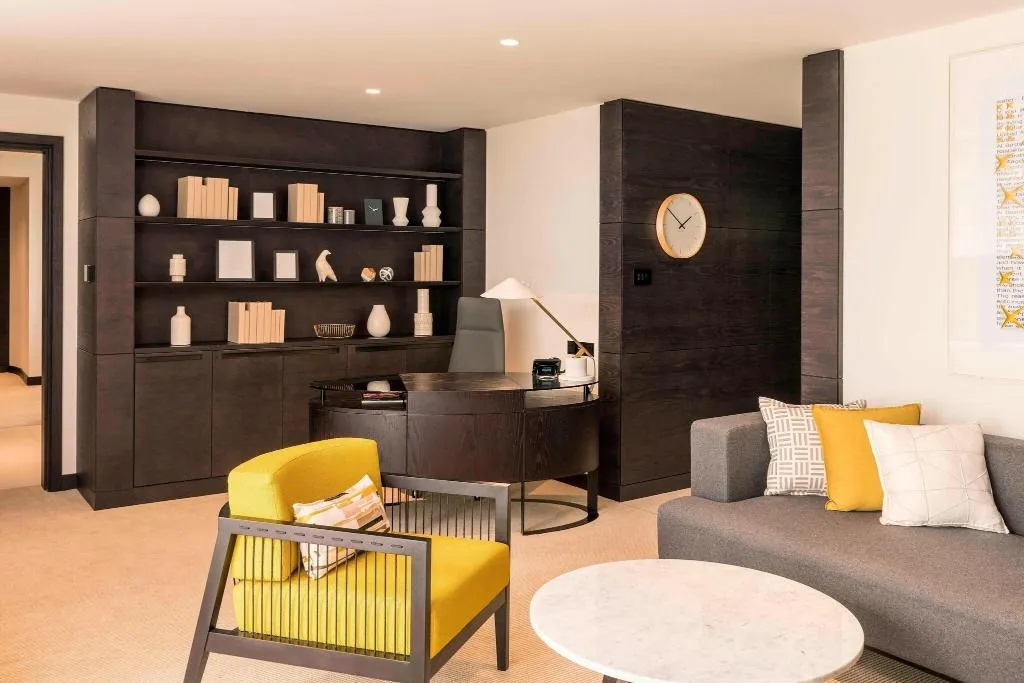 SUITE SMOKING Room, Le Royal Meridien Beach Resort and Spa, Dubai