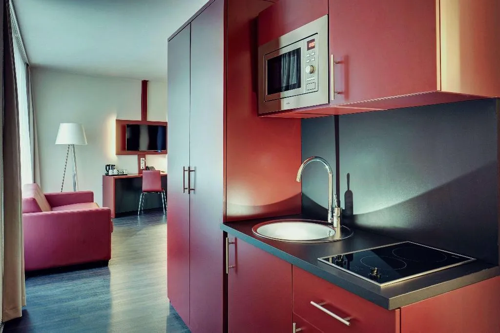 JUNIOR SUITE STANDARD Room, Amedia Amsterdam Airport Trademark by Wyndham, Amsterdam