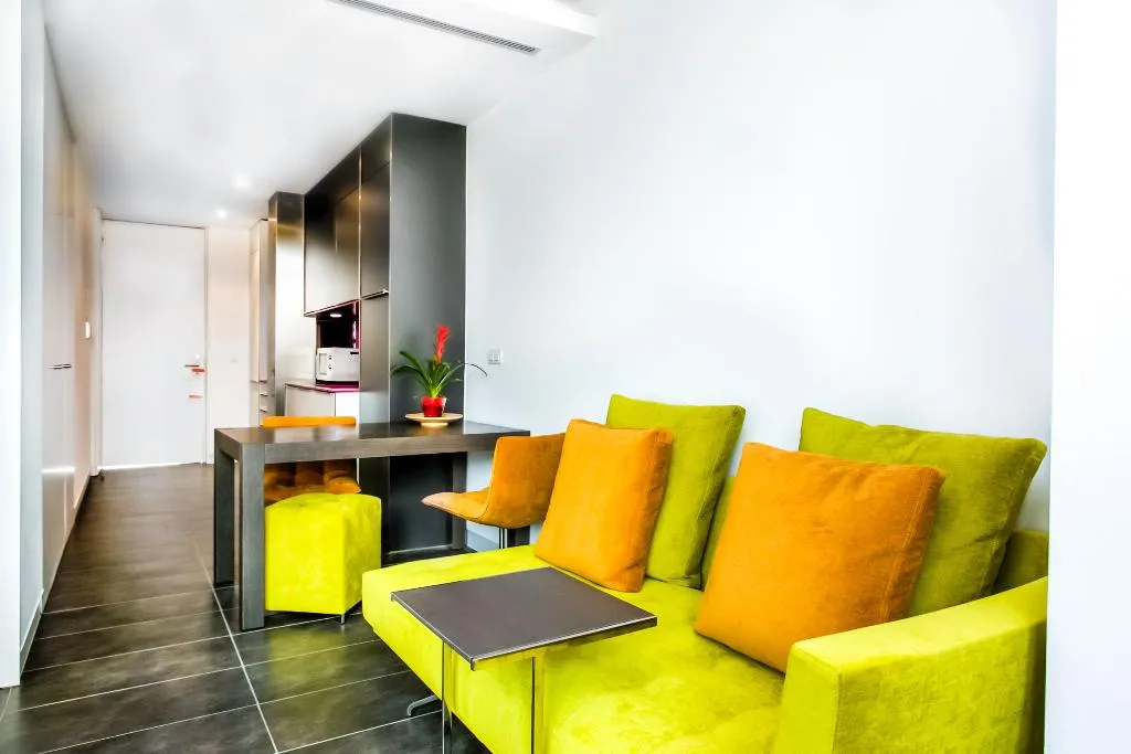 STUDIO CAPACITY 3 Room, Cosmo Apartments Sants, Barcelona