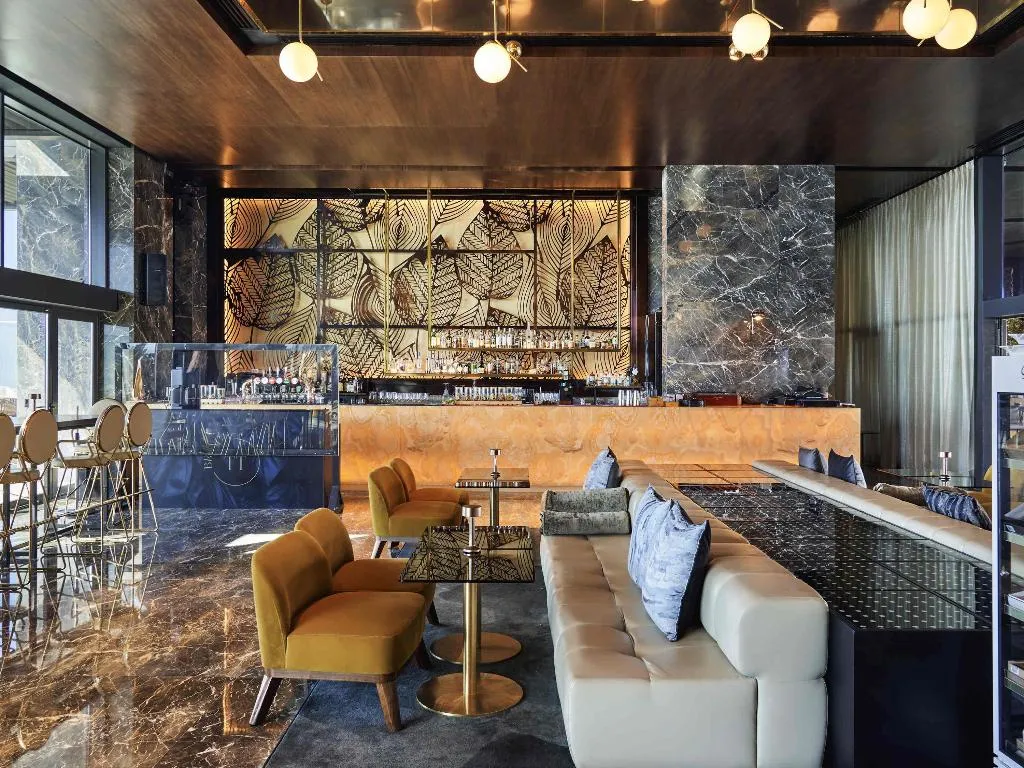 Restaurant, Grand Plaza Mövenpick Media City, Dubai