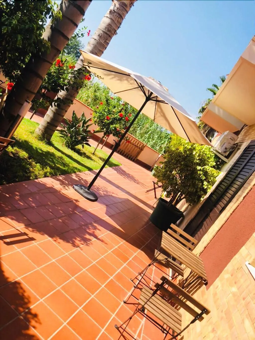Terrace, Villa Valentino, Catania