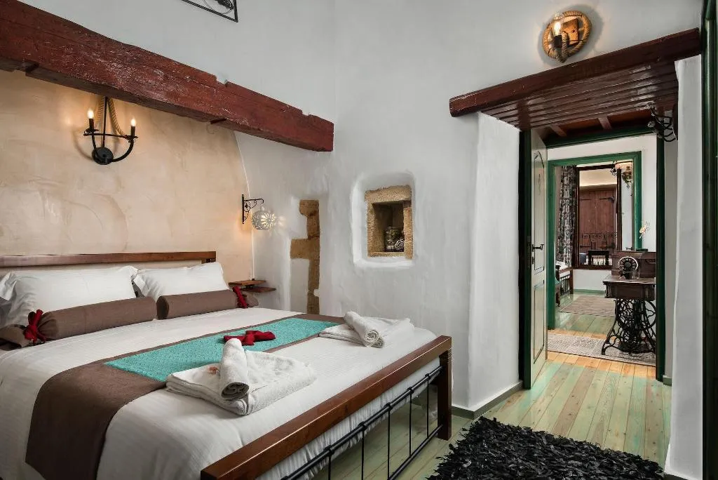 Room, Dream Art Studios, Crete
