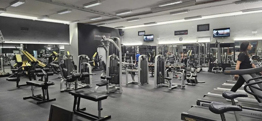Sports and Entertainment, Hotel Central, Naples