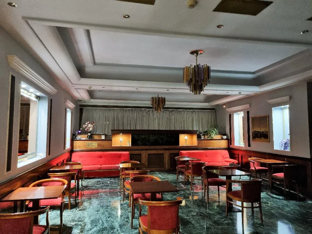Lobby, Savoy, Athens