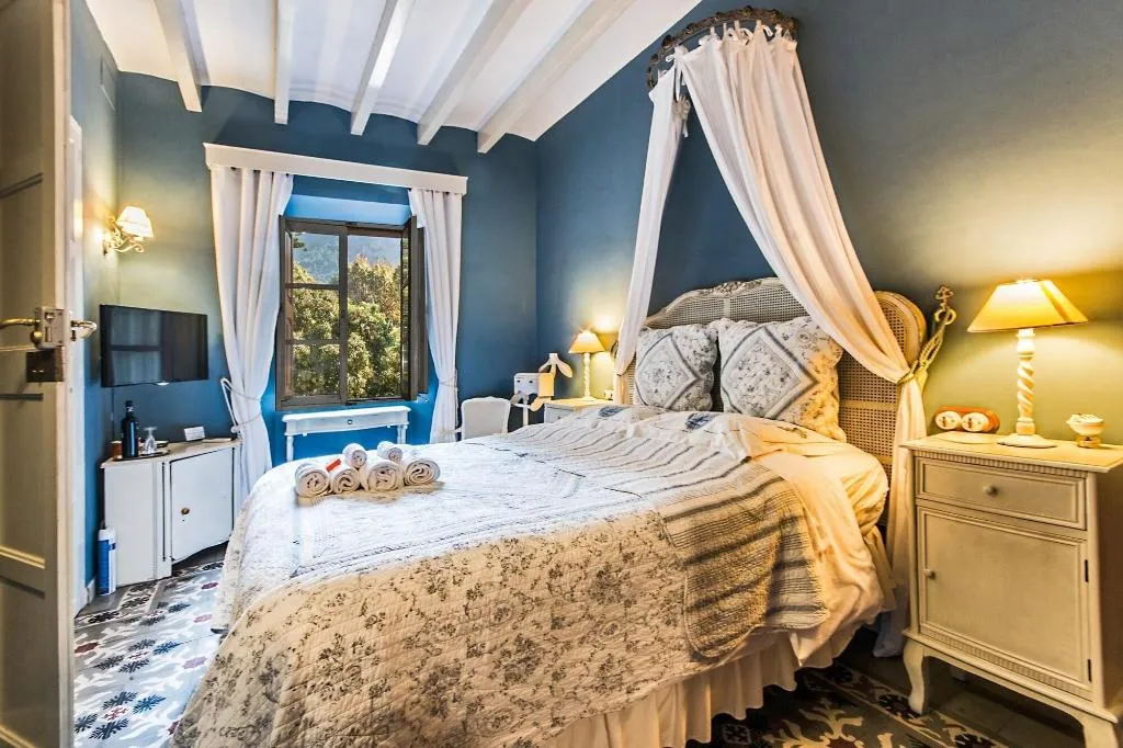 Room, Ca'n Isabel, Majorca