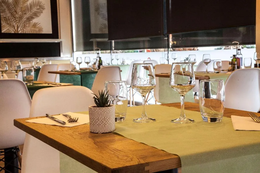 Restaurant, Travelodge Cornella Fira, Barcelona