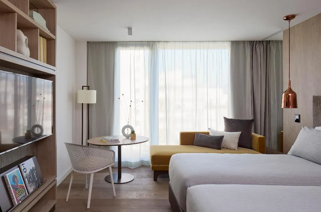 Room CONNECTING ROOM Room, ME Barcelona, Barcelona