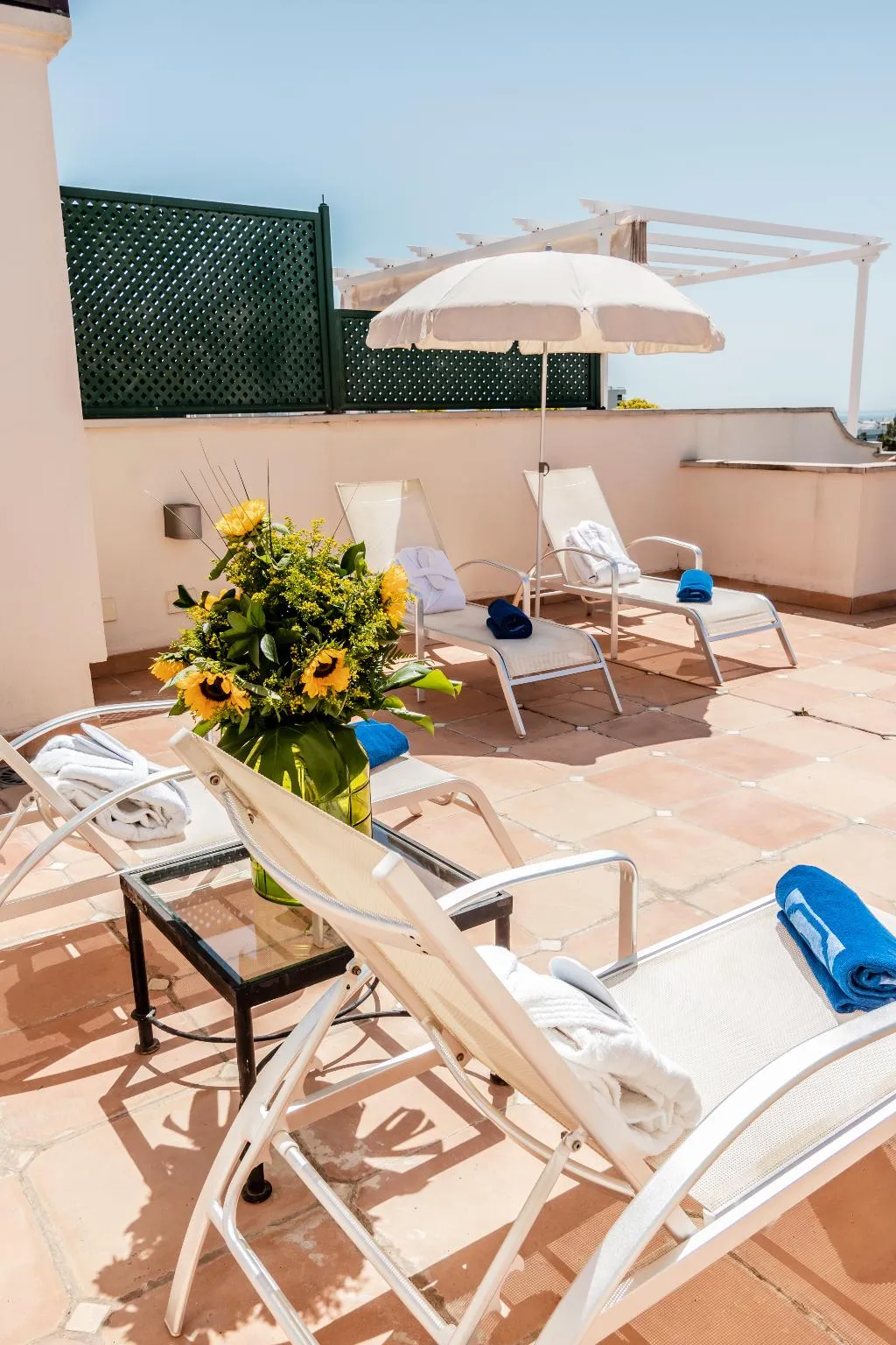 APARTMENT THREE BEDROOMS Room, Guadalpin Suites, Costa Del Sol