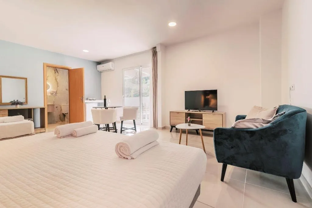 Room, Bamboo Suites, Rhodes
