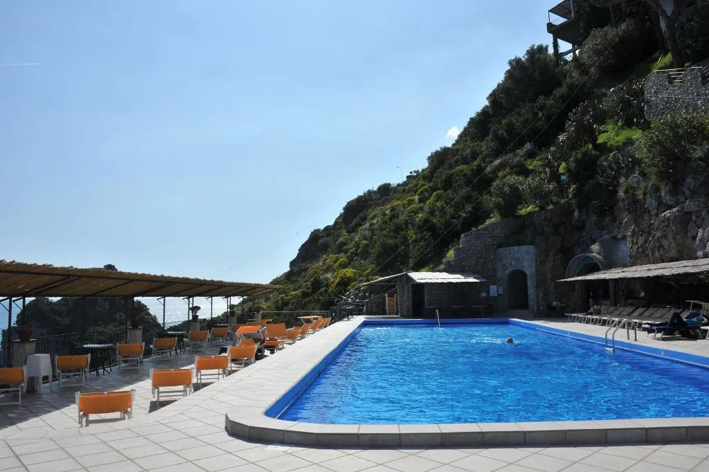 Pool, Belvedere, Naples