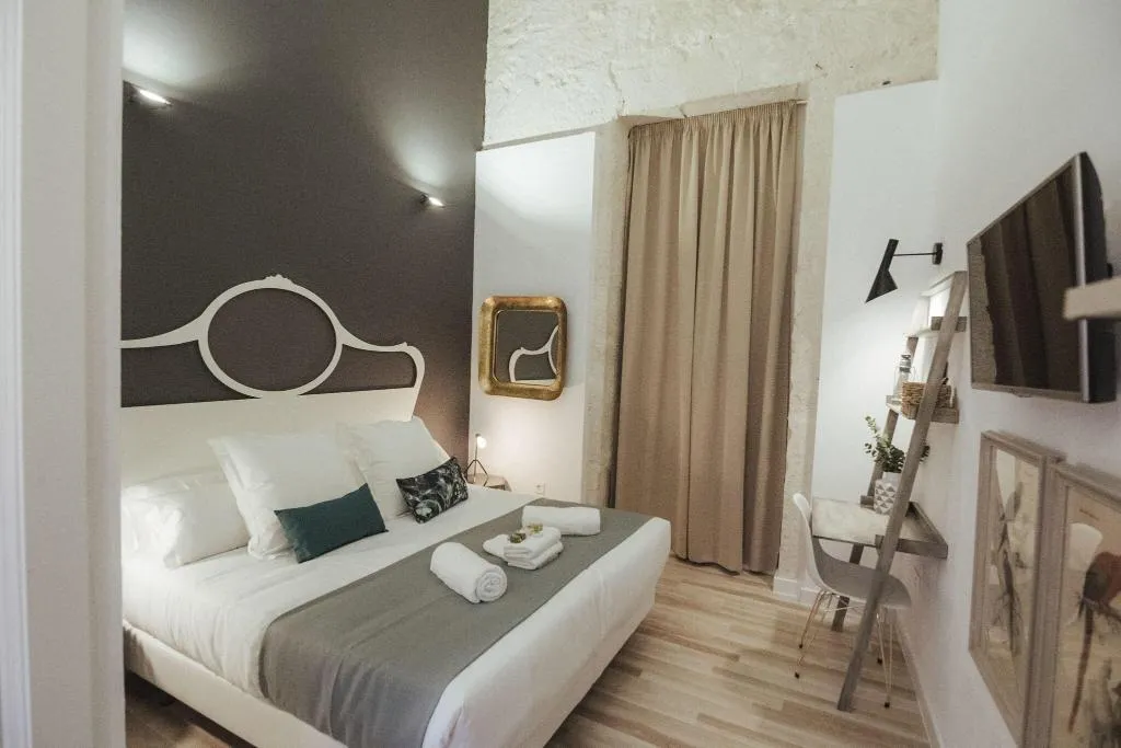 Room, Hotel Boutique Alicante Palacete S.Xvii - Adults O, Costa Blanca
