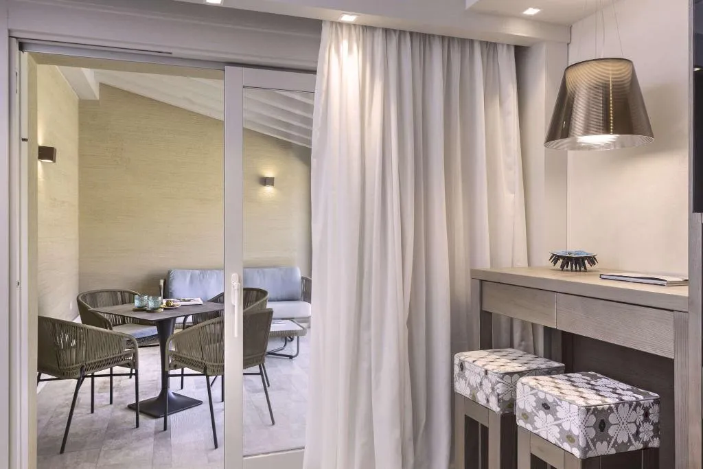 DOUBLE KING SIZE BED Room, 7pines Resort Sardinia Destination By Hyatt, Olbia