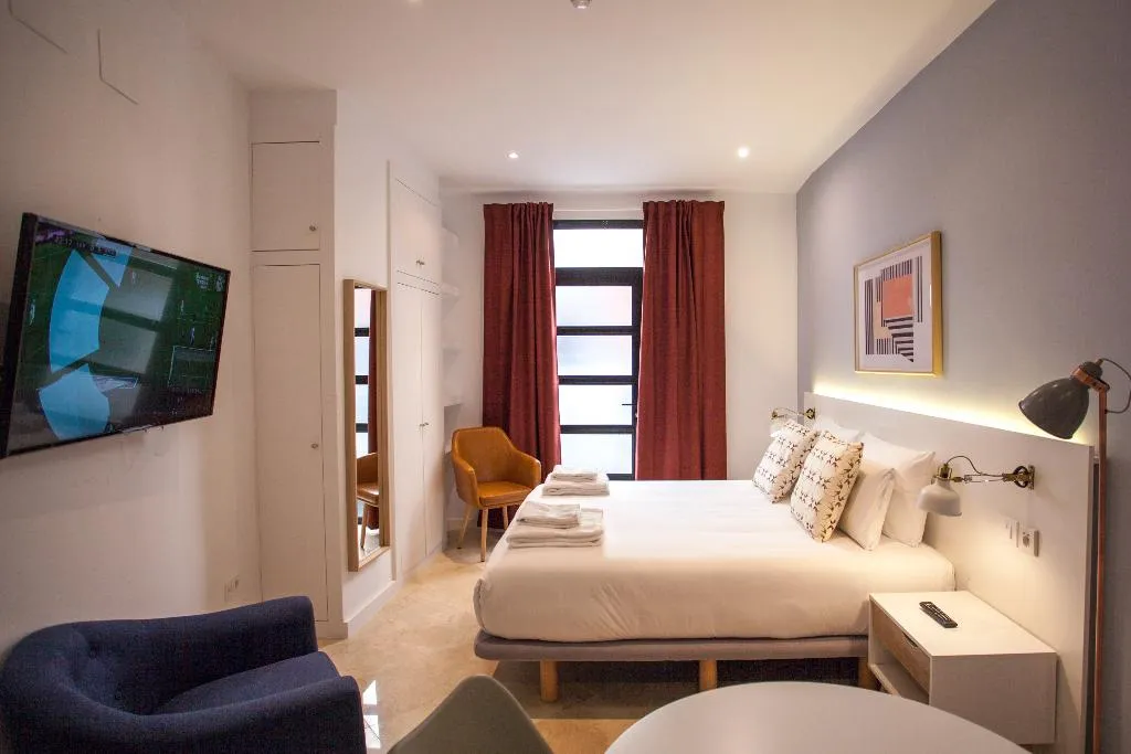 STUDIO INNER Room, Gran Central Suites, Madrid