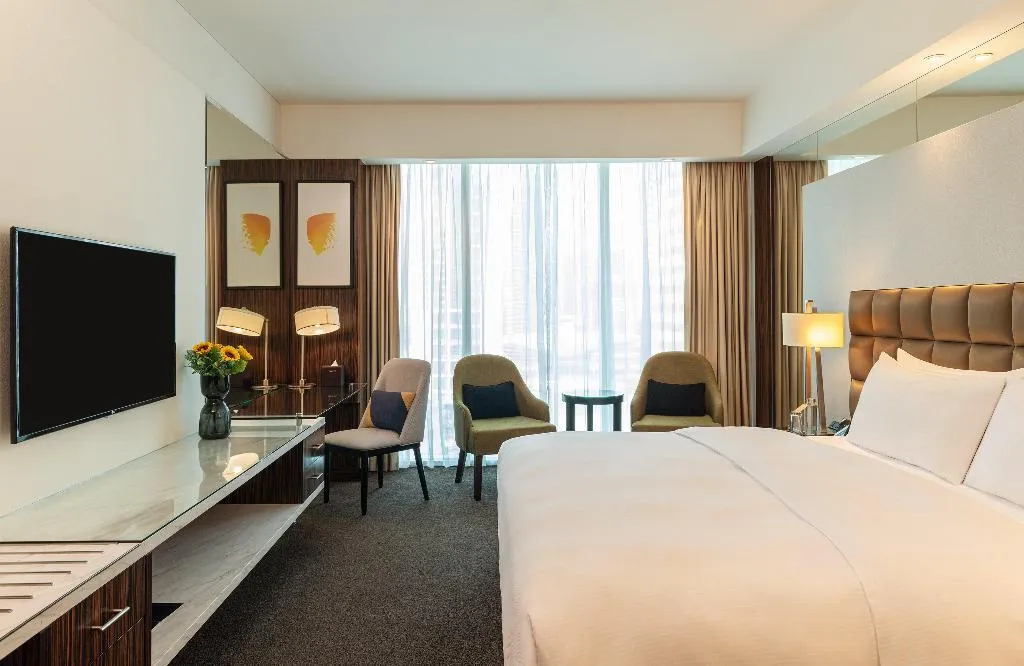 DOUBLE DELUXE KING BED Room, voco Bonnington Dubai, Dubai