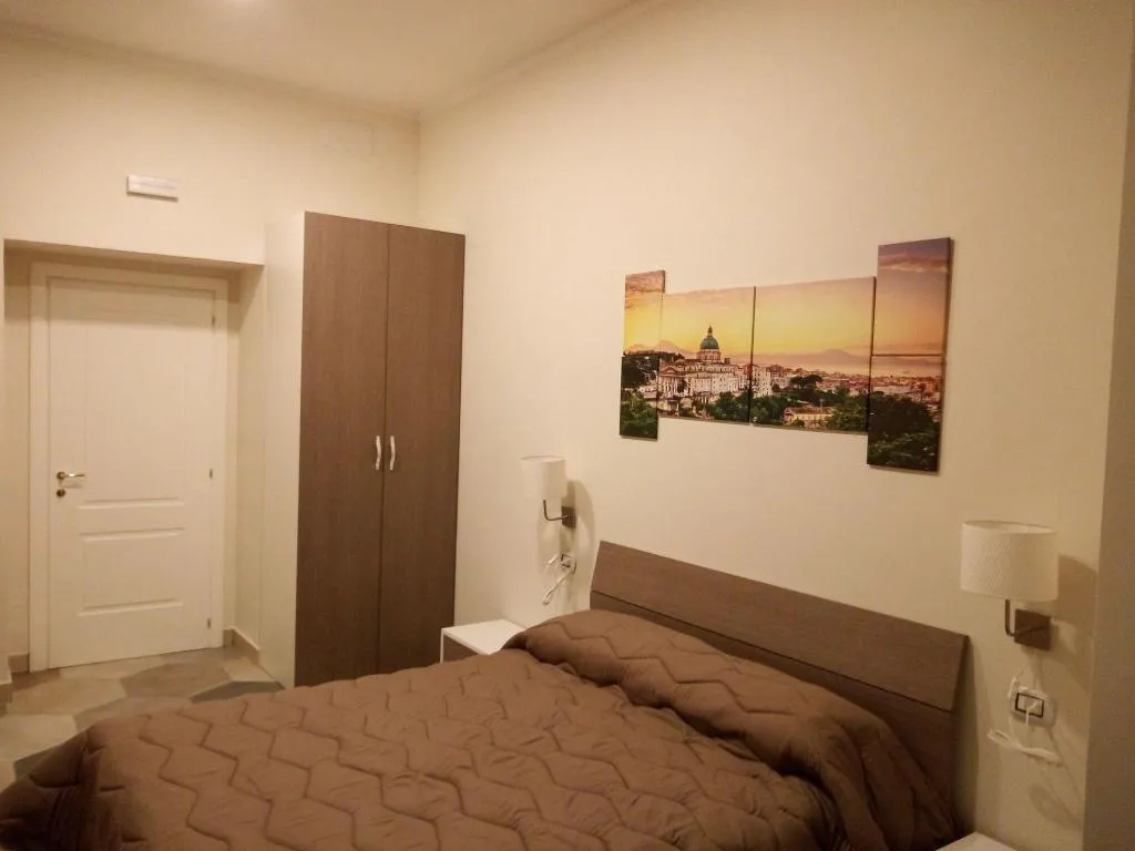 Room, B&B La Dimora del Conte, Naples