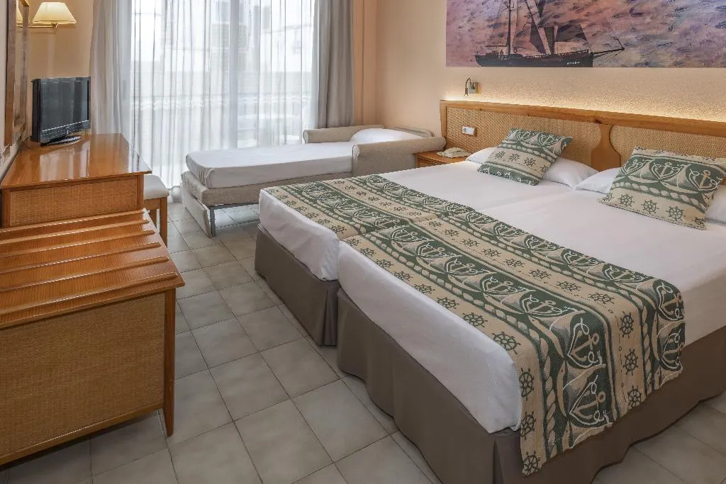 TRIPLE WITH BALCONY Room, GHT Oasis Tossa & Spa, Costa Brava