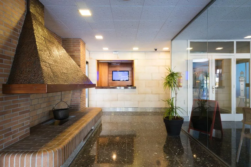 Lobby, AzuLine Hotel S'Anfora & Fleming, Ibiza
