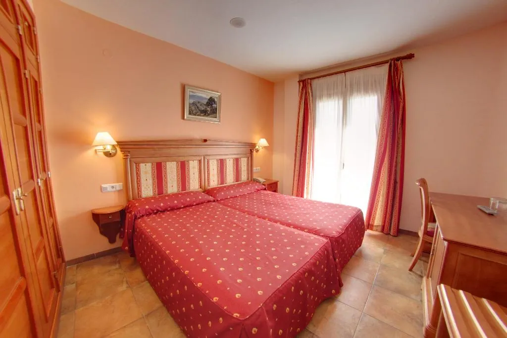 Double or Twin SUPERIOR Room, Balneario Parque de Cazorla, Andalucia