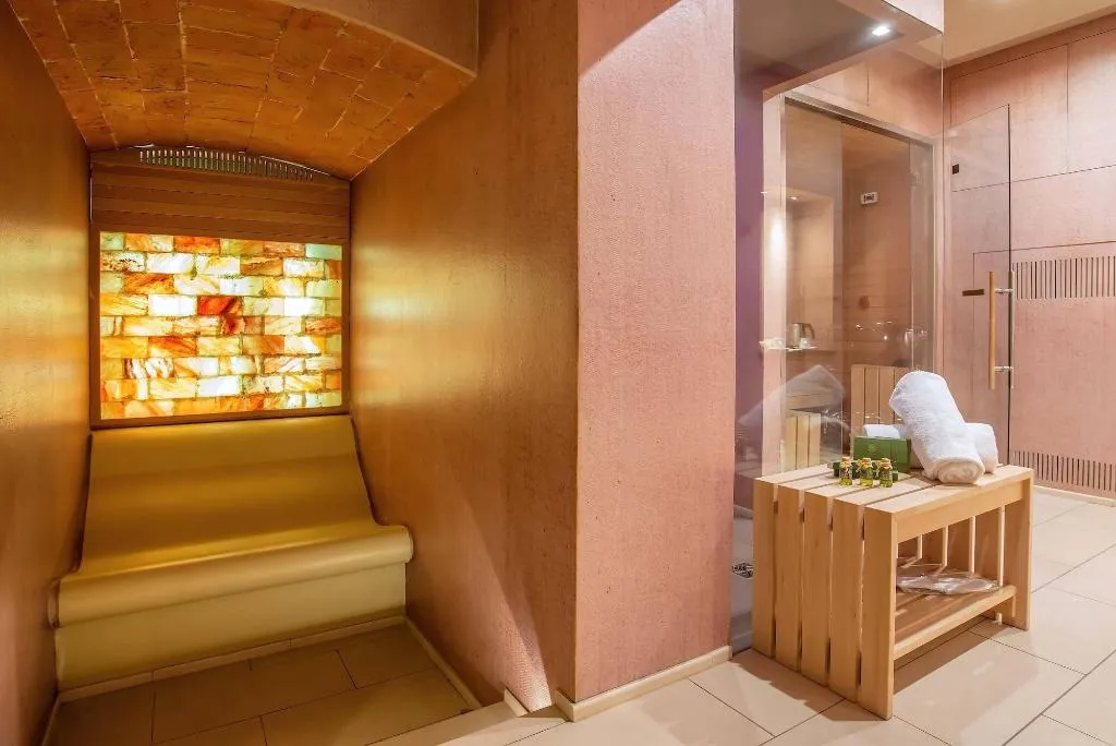 Sports and Entertainment, Florence Luxury Suites, Florence