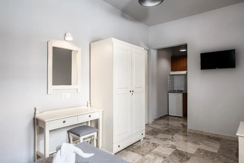 STUDIO STANDARD Room, Lia Apartments, Crete