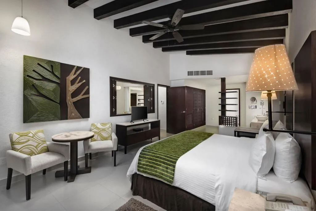 SUITE SUPERIOR ONE BEDROOM Room, Hotel Marina El Cid Spa&Beach Resort All Inclusive, Cancun Area