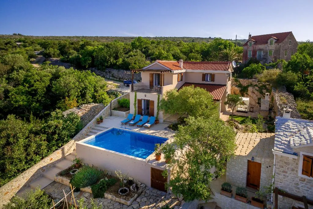 VILLA THREE BEDROOMS WITH PRIVATE POOL Room, Villa Helena, Split