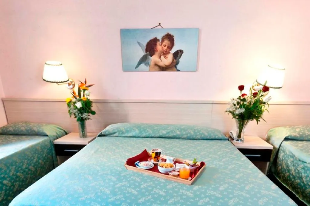 Double or Twin STANDARD Room, Priscilla, Rome