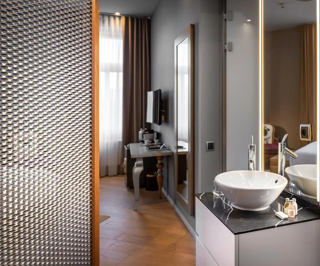 DOUBLE EXECUTIVE Room, 987 Design Prague hotel, Prague