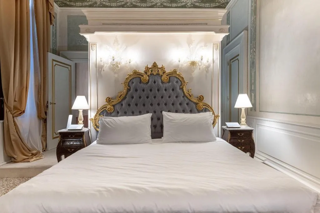 SUITE CAPACITY 4 Room, Cà Bonfadini Historic Experience, Venice