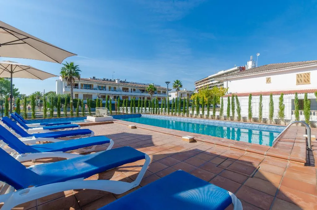 Pool, Yourhouse Venecia, Majorca