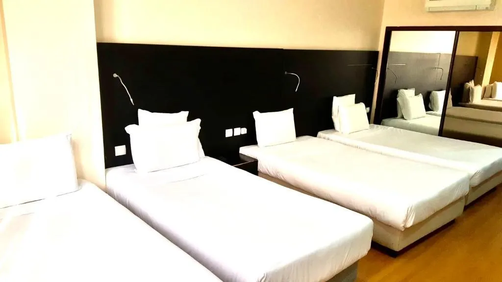 QUADRUPLE STANDARD Room, Excelsior, Lisbon