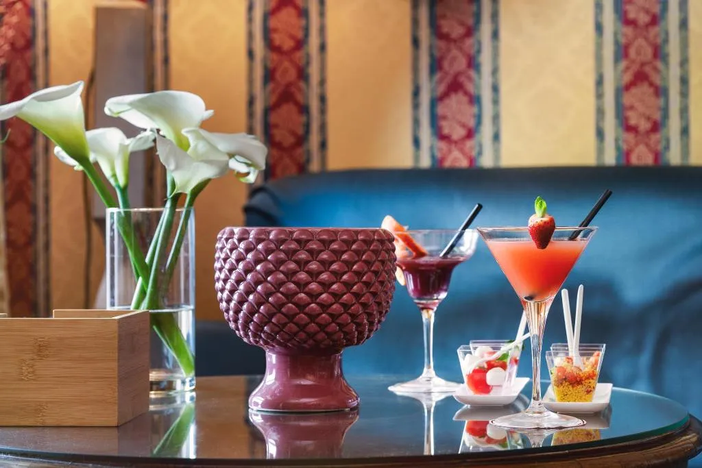 Bar, Excelsior Palace, Taormina