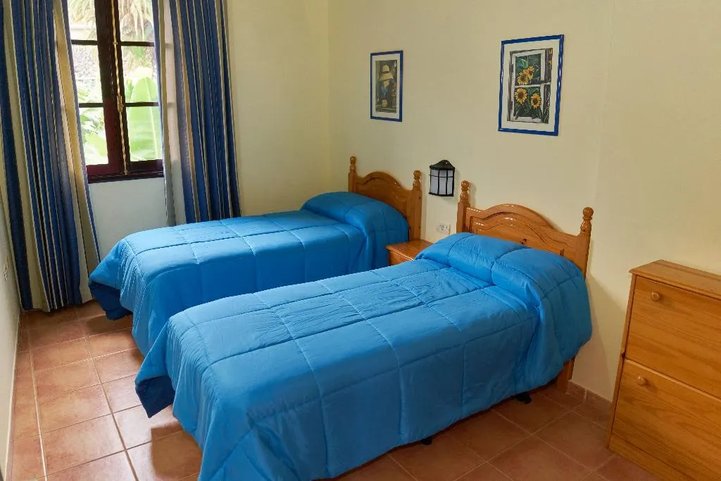 APARTMENT CAPACITY 5 TWO BEDROOMS Room, Finca Piñero, Tenerife
