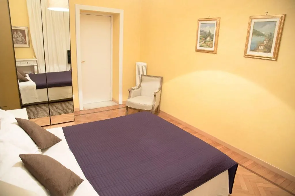 Room, B&B Bonne Nuit Rome, Naples
