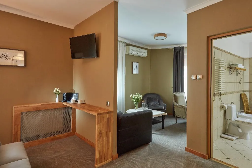 DOUBLE DELUXE Room, Batory, Krakow