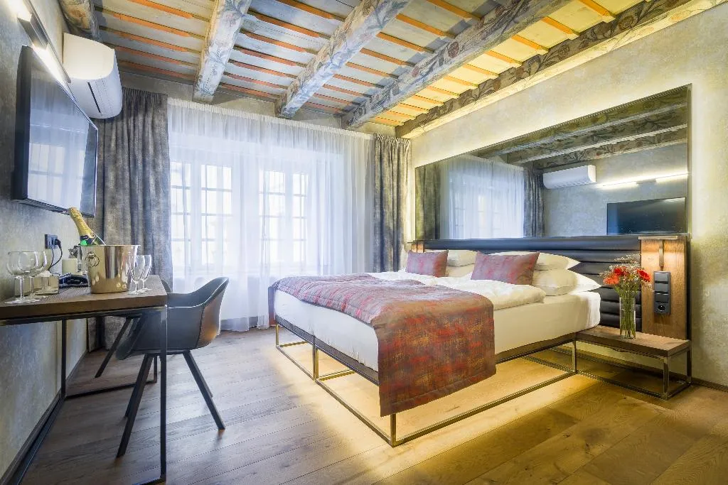 Double or Twin DELUXE Room, Hotel Waldstein, Prague