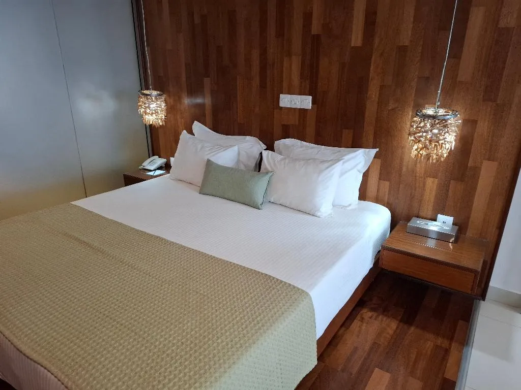 JUNIOR SUITE WITH JACUZZI WITH VIEWS Room, Napa Mermaid Hotel & Suites, Cyprus