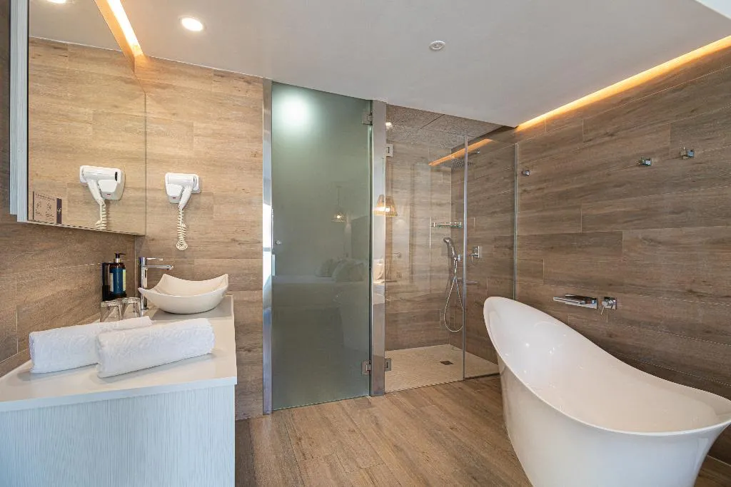 JUNIOR SUITE POOL VIEW Room, MarSenses Puerto Pollensa Hotel and Spa, Majorca