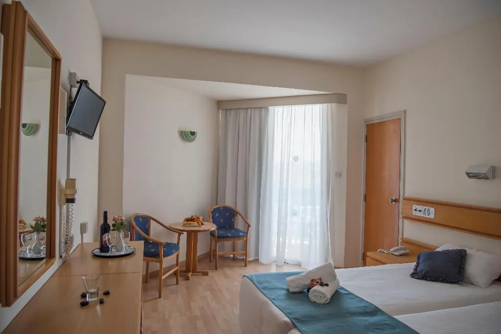 Double or Twin POOL VIEW Room, Kissos hotel, Cyprus
