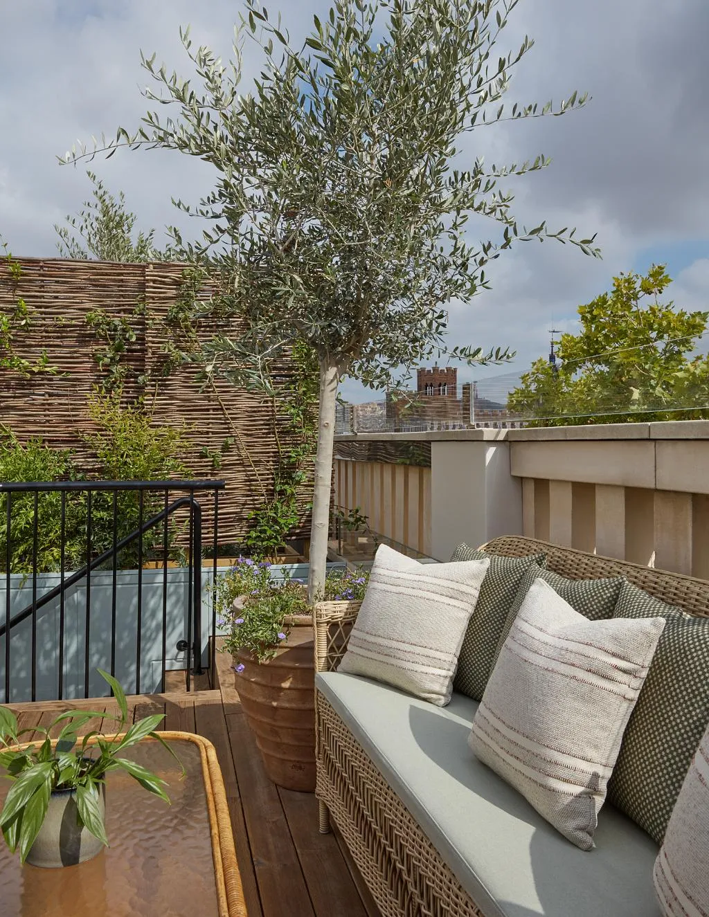 JUNIOR SUITE WITH TERRACE WITH VIEWS Room, Miiro Borneta Hotel Barcelona, Barcelona