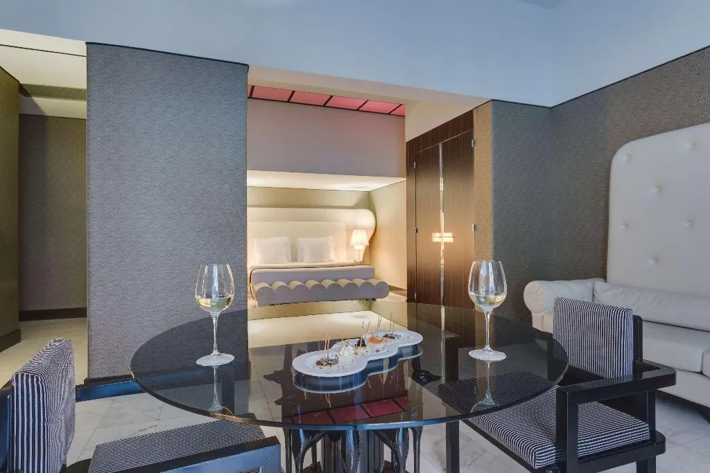 Room, Grand Hotel Palace Rome, Rome