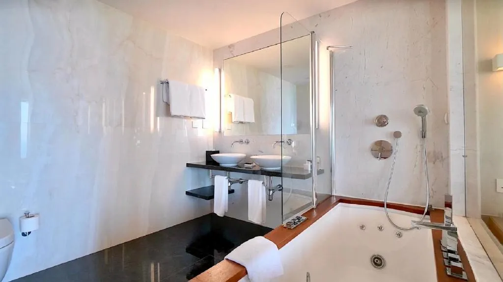 SUITE PREMIER Room, Sunrise Pearl Hotel & Spa, Cyprus