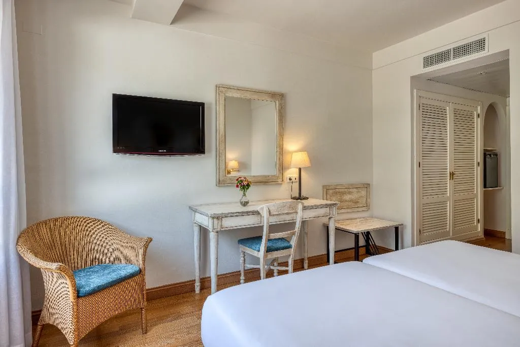 TWIN WITH VIEWS Room, AZZ Guadacorte Campo de Gibraltar, Costa De La Luz